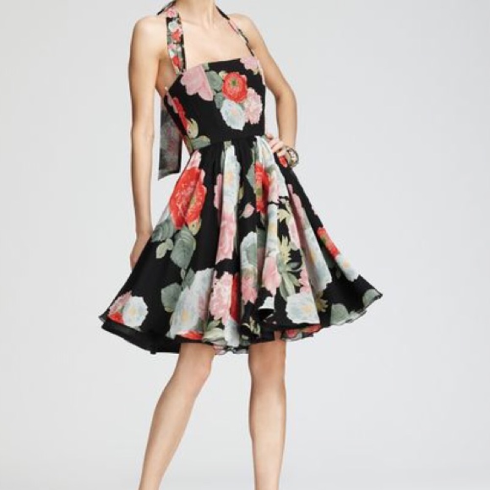 ⭐️SALE Alice and Olivia Marie Ruffle Bottom Dress